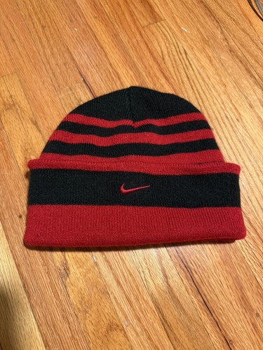Nike black red stripe - nike,